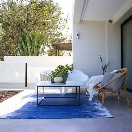 Casa Olivae: Privada Con Piscina En Alicante.